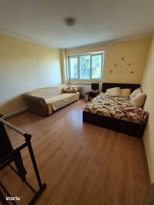 Apartament 3 camere Zamca de inchiriat