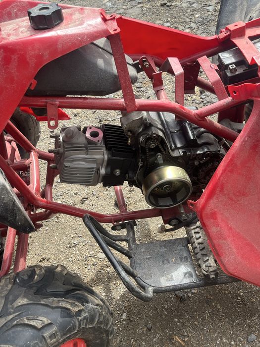 Vand sau dezmembrez atv 125 cu motor nou