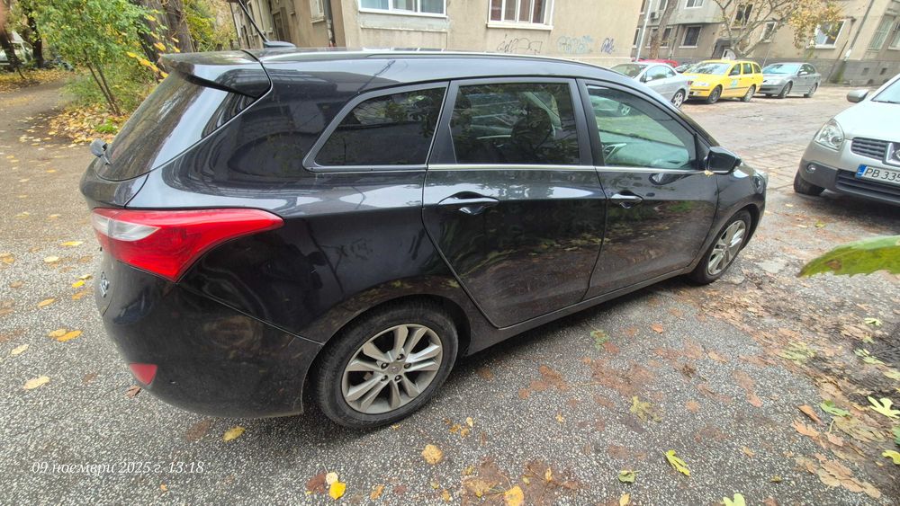 Hyundai i30 cw ,1,6 110кс