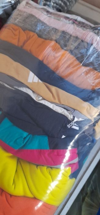 Depozit haine second hand