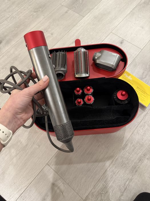 Dyson Airwrap multistyler, small barrels