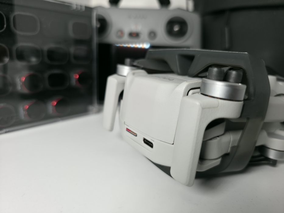 Drona DJI mini 4 Pro / Fly more combo