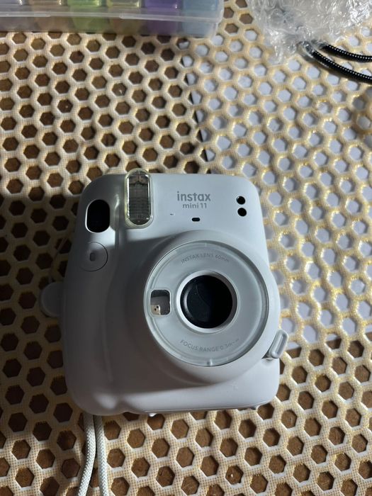 Instax mini 11.