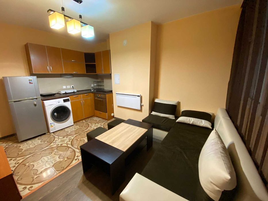 Дава се под наем Тристаен апартамент в София, Студентски град - 87 кв.м за 663 € - Снимка #1