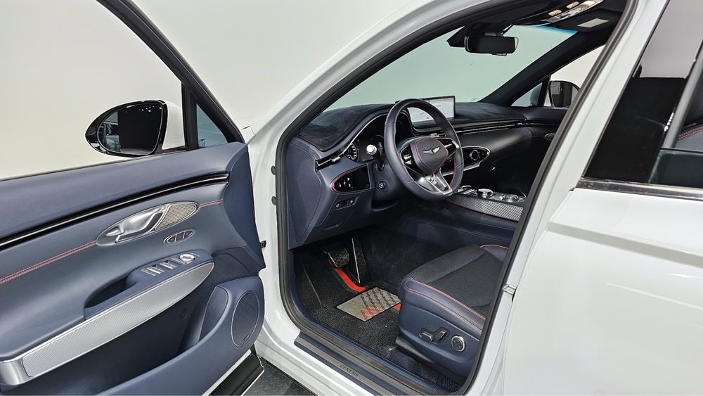 Автомобиль/Машина Genesis GV70 2.5T Gasoline AWD