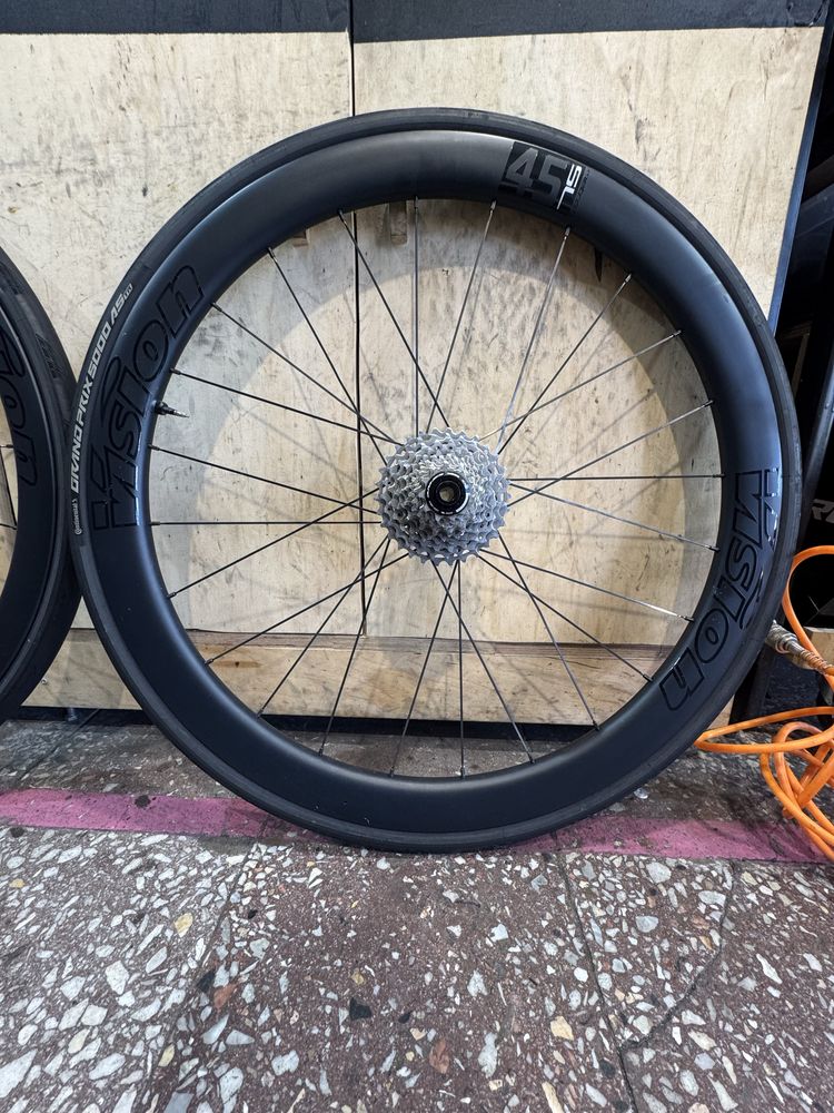 Vision Metron SL45 disc // Shimano