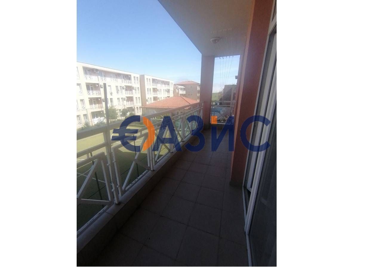 Продава се Двустаен апартамент в к.к. Слънчев бряг - 47 кв.м за 1213 €/кв.м - Снимка #10