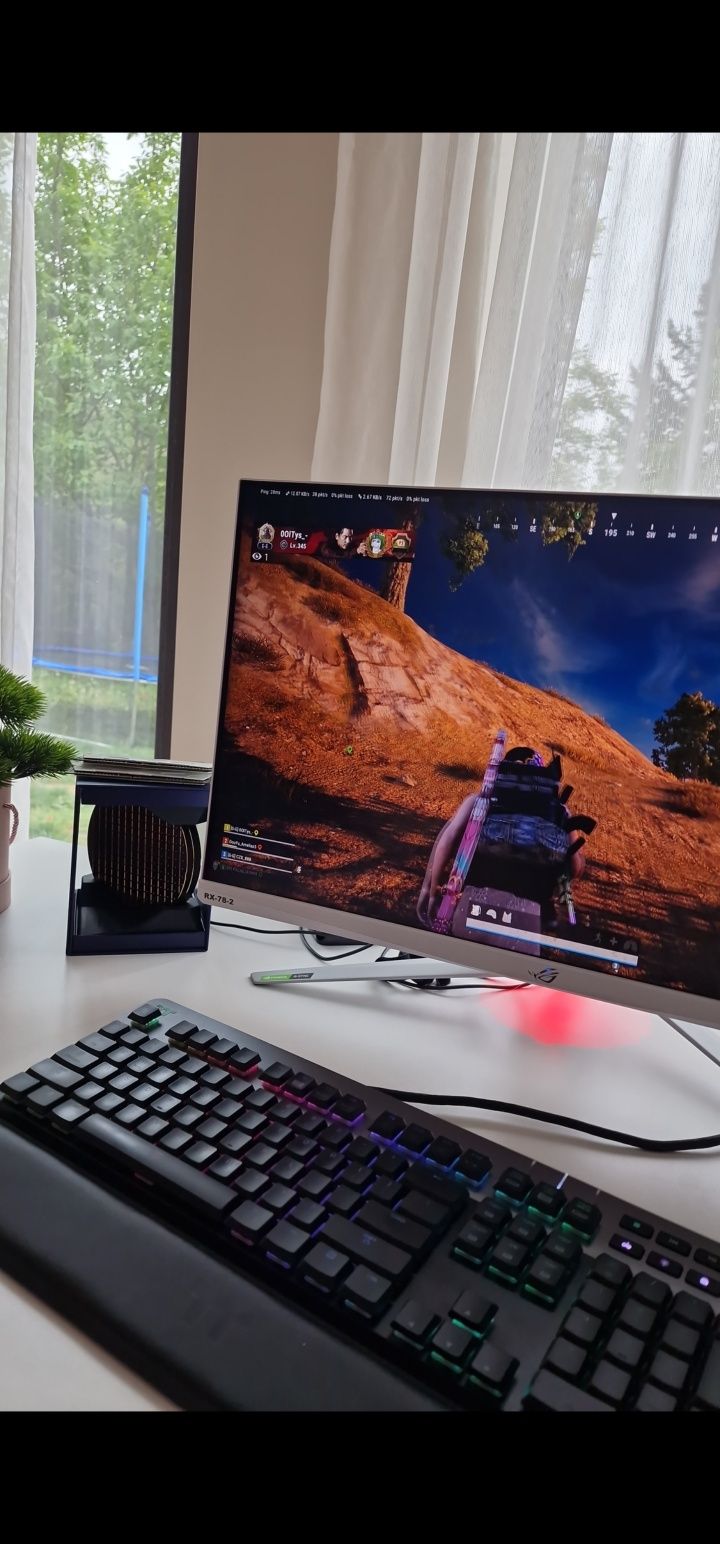 Asus gundam 27inch