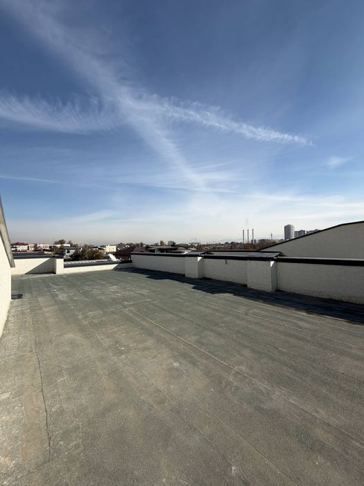 Мирзоулугбек район 3,2 сотки новый дом с бассейном