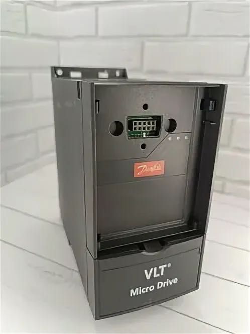 Частотный преобразователь Danfoss 132F0018