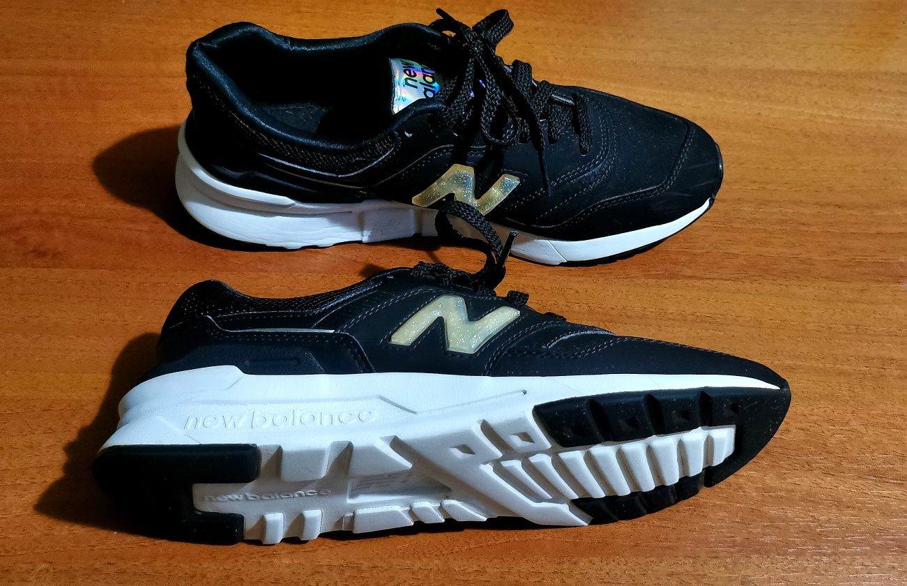 Маратонки New Balance