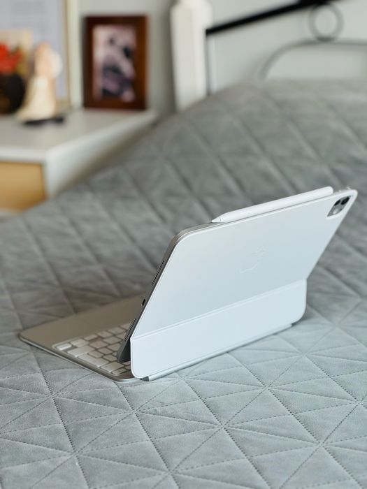 Apple Magic Keyboard за iPad Pro M4/M5 11”