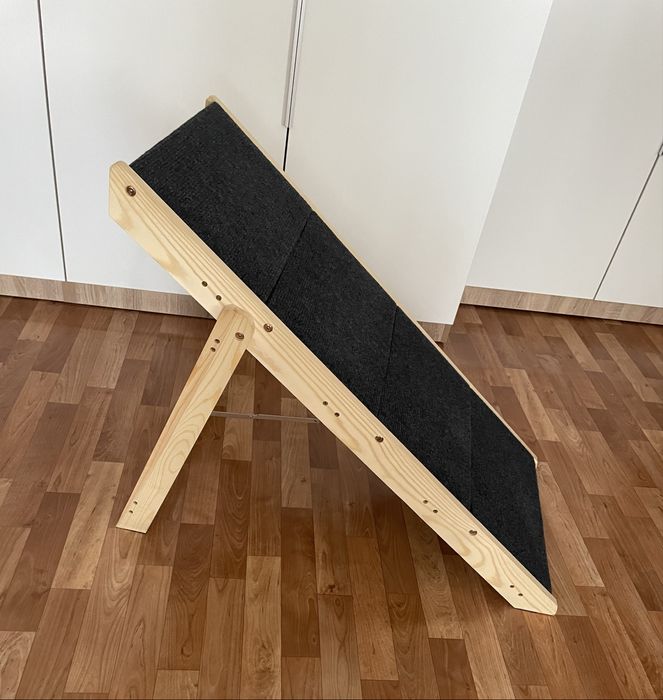 Продам лестницу для собаки