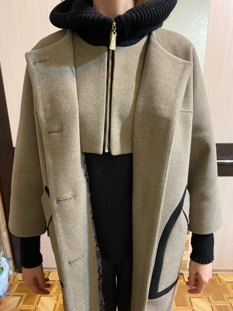 Продам новое демисезонное пальто размер 48-52