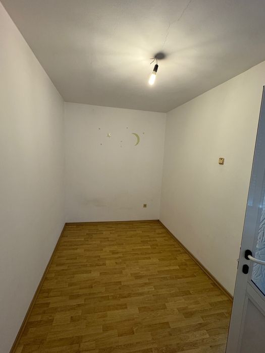 Apartament cu doua camere !