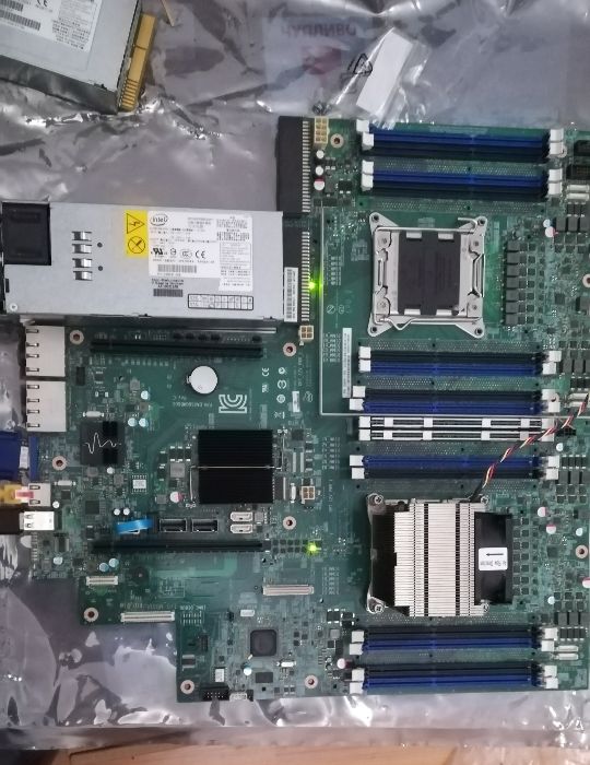Intel motherboard dual S2011 комплект