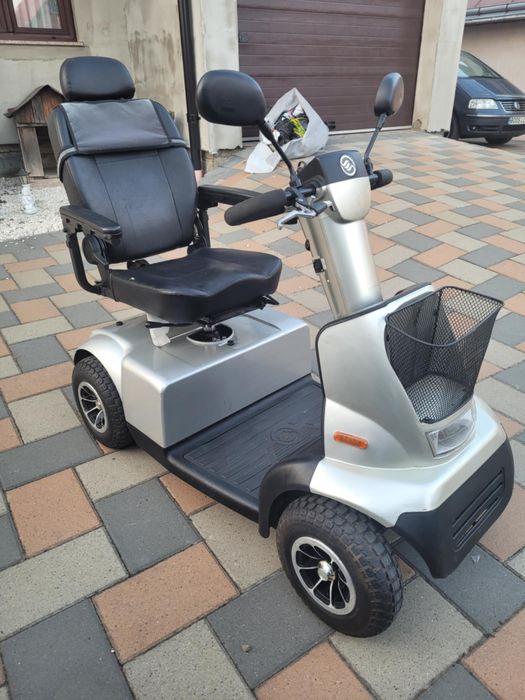 Vand caricioare Electrice