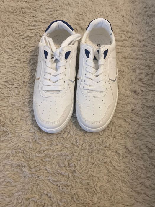 Adidasi Noi unisex Albi