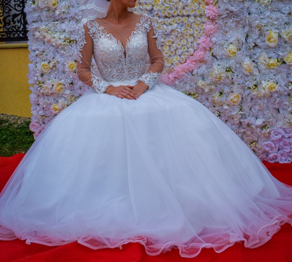 Rochie de mireasa xs-s