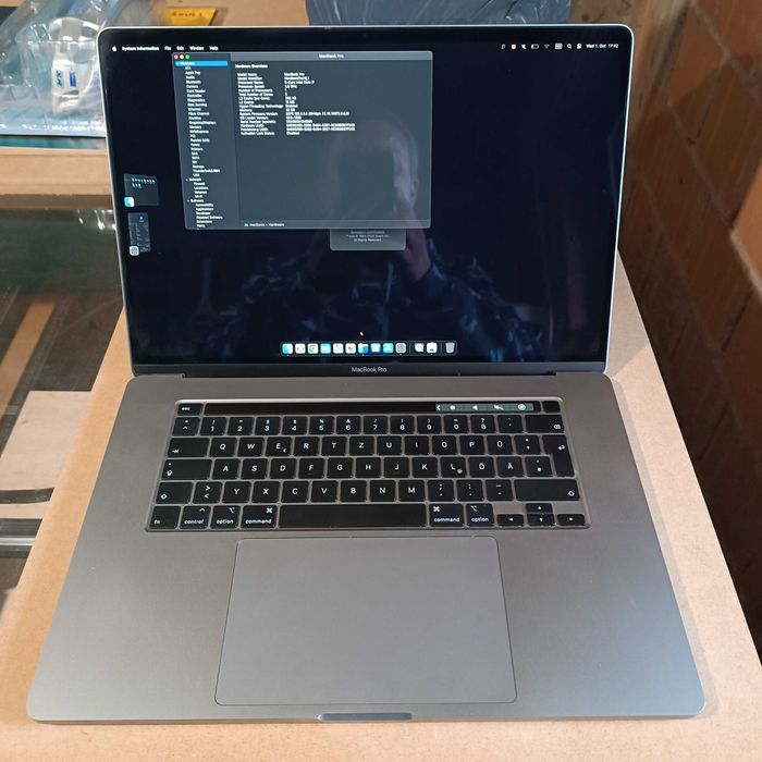 MacBookPro 16.1, I7, 32GB RAM - Stare perfecta estetic si functional