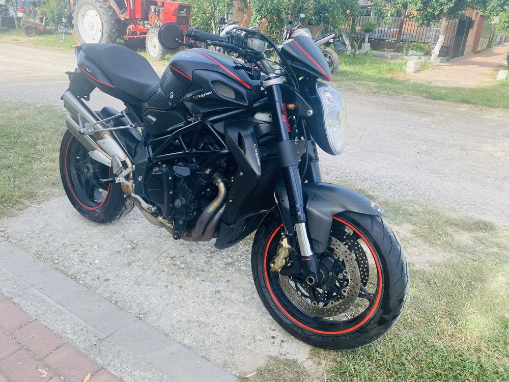 Mv augusta 921 cm accept si schimb