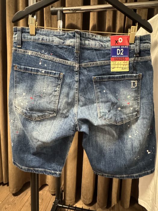Blugi scurți DSQUARED2 - Mărimea 50 - Calitate Premium