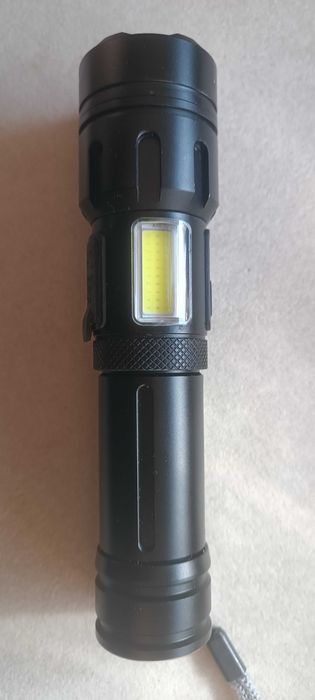 тактическо фенерче Klaus XHP и ултра-ярък COB LED + powerbank