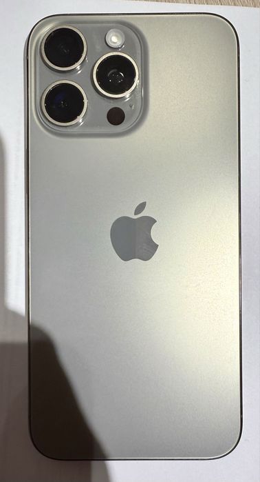 Iphone 15 pro max 256g