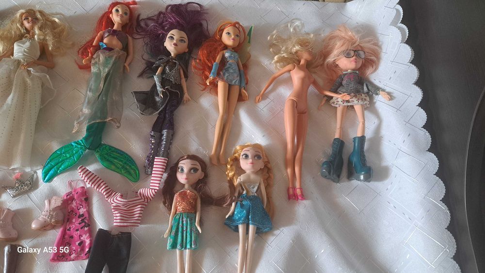 Chilipir: Papusi Barbie originale