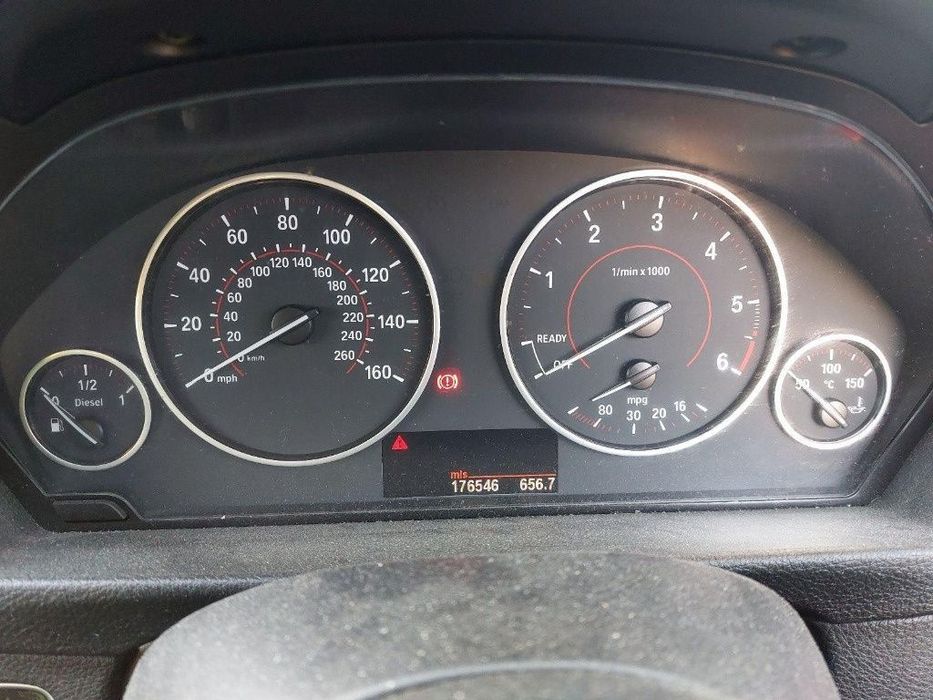 Bara fata BMW F30 2012 SEDAN 2.0 TDI