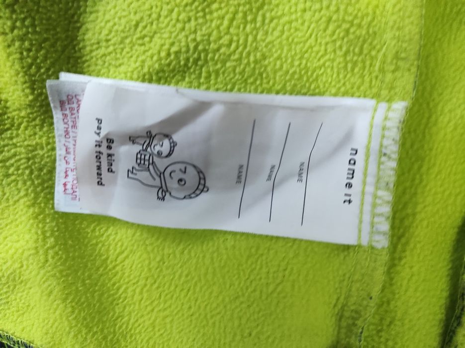 Курточки .одна пара м комбинезоном.