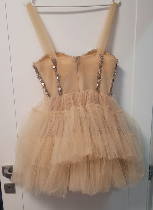 Vand rochie tulle dantela bijuterie