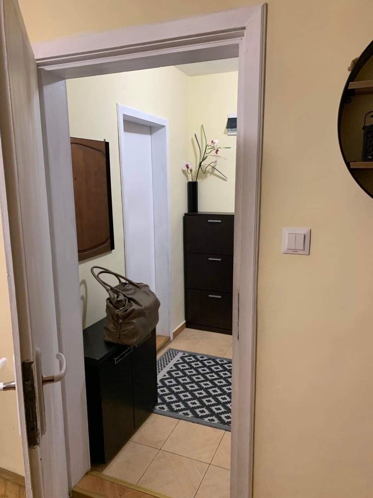 Дава се под наем Двустаен апартамент в Варна, Център - 55 кв.м за 357 € - Снимка #9