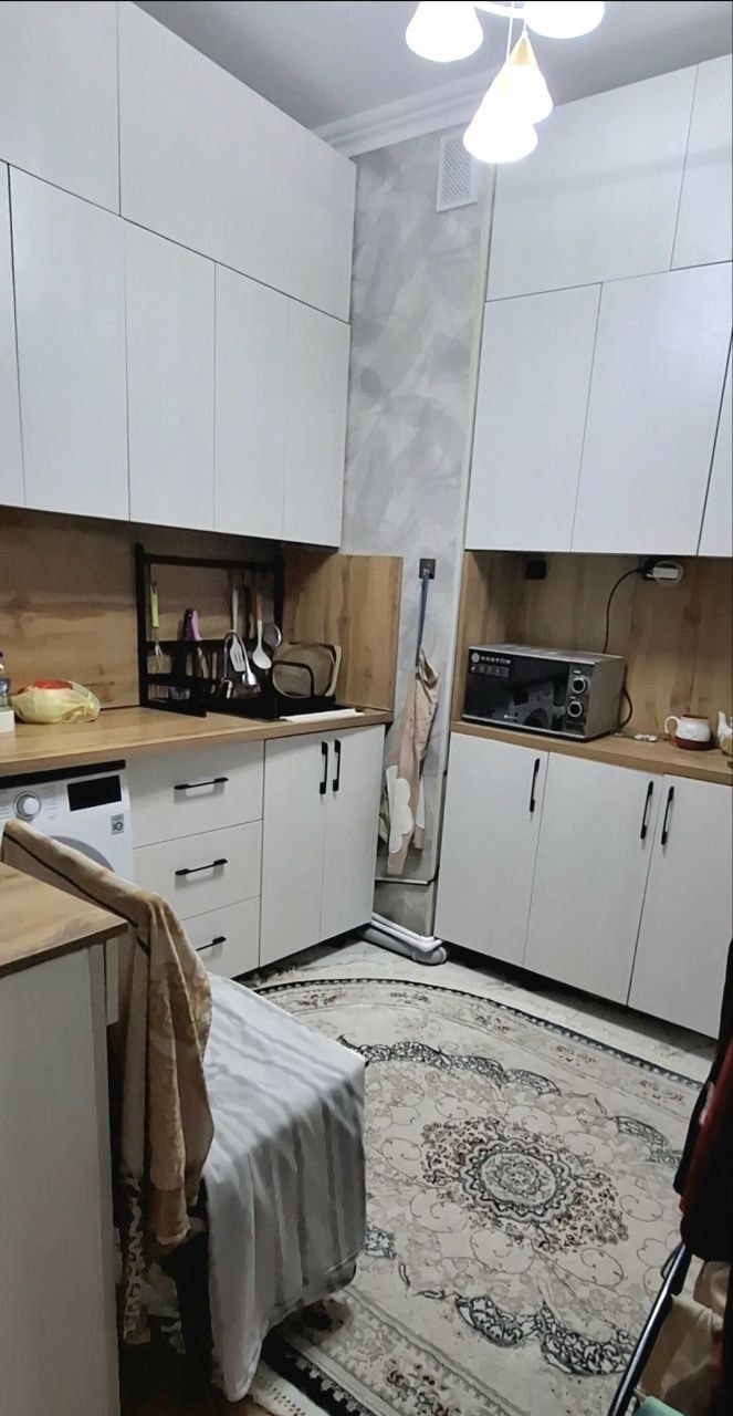 Продаю 1 комнатную квартиру без посредников Юнусабад 4