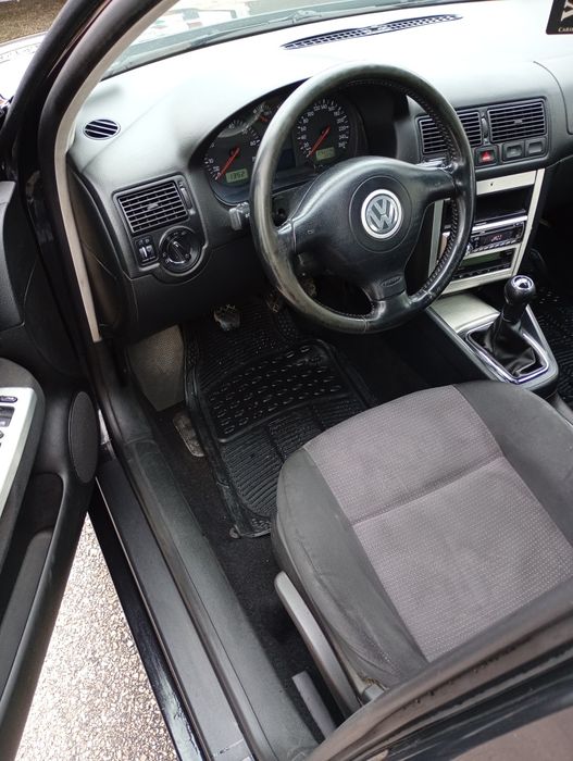 Продавам Фолксваген голф