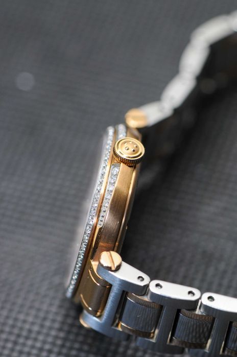 Швейцарски дамски часовник с фабрични диаманти | Eterna Grace