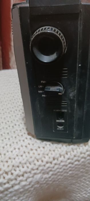 Vând radiocasetofon Asahi japoneze