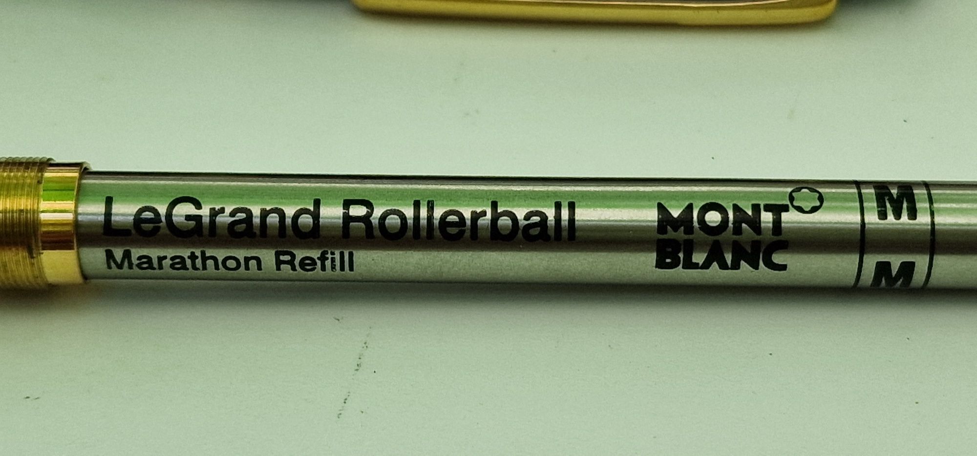 Ролер Montblanc .