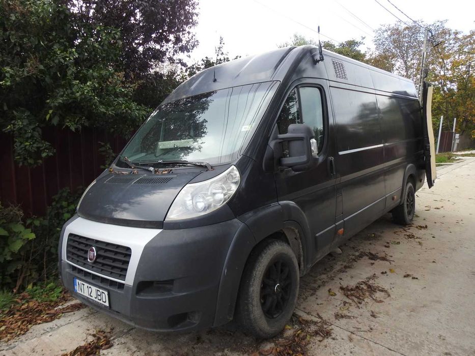 Fiat Ducato Campervan – Gata de Aventură, Stealth Edition!