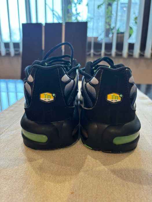 Оригинални маратонки Nike TN размер 38,5