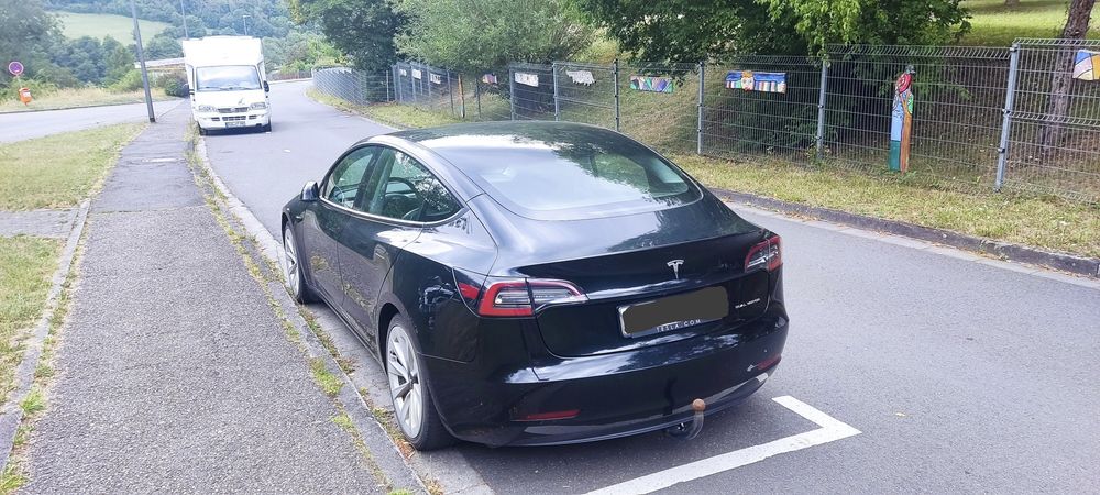 Tesla Model 3 2021 baterie noua pompa de căldură