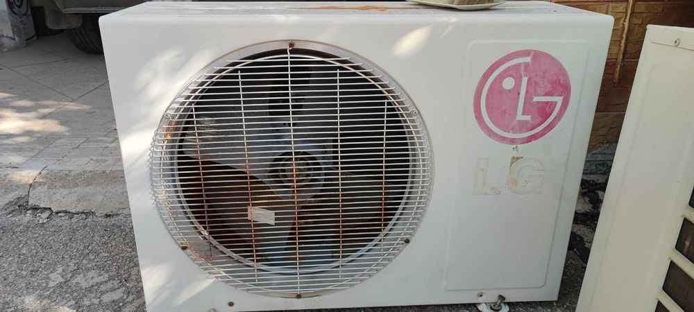 Продавам 2 броя климатици LG 12-ки.