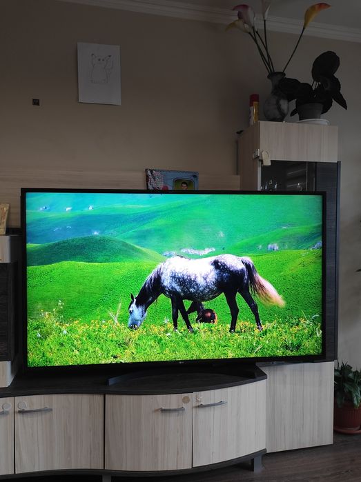 Смарт Телевизор LG 65 инча Ultra HD 4K