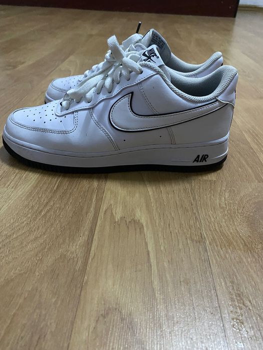 Air Force 1 Triple White Black