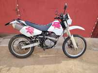 Motor Suzuki DR 350 SE