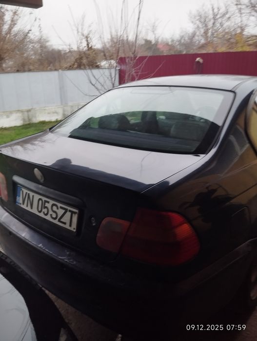 Vând BMW 320D radiat