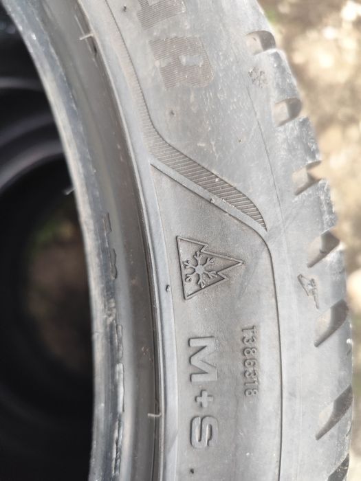 Set anvelope allseason iarna m+s Goodyear 225.40.18 dot 2021