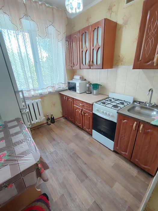 Продается 3-комн (7-23, 2 эт) малогабаритная