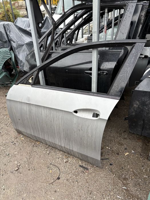Врата предна лява за Mercedes W212 2012год.