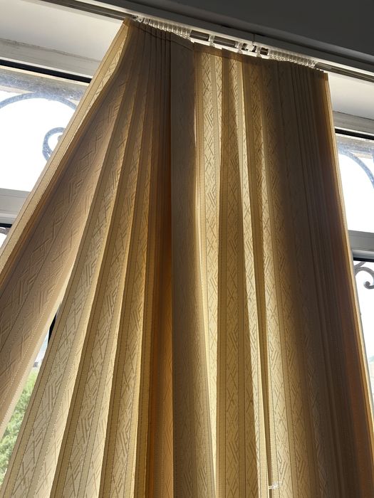 Жалюзи б/у 5 шт..